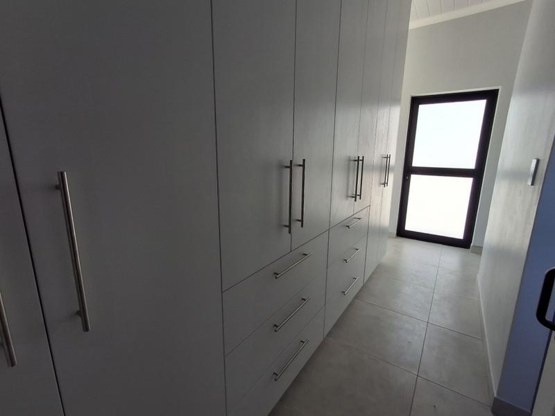 4 Bedroom Property for Sale in Da Gama Bay Western Cape